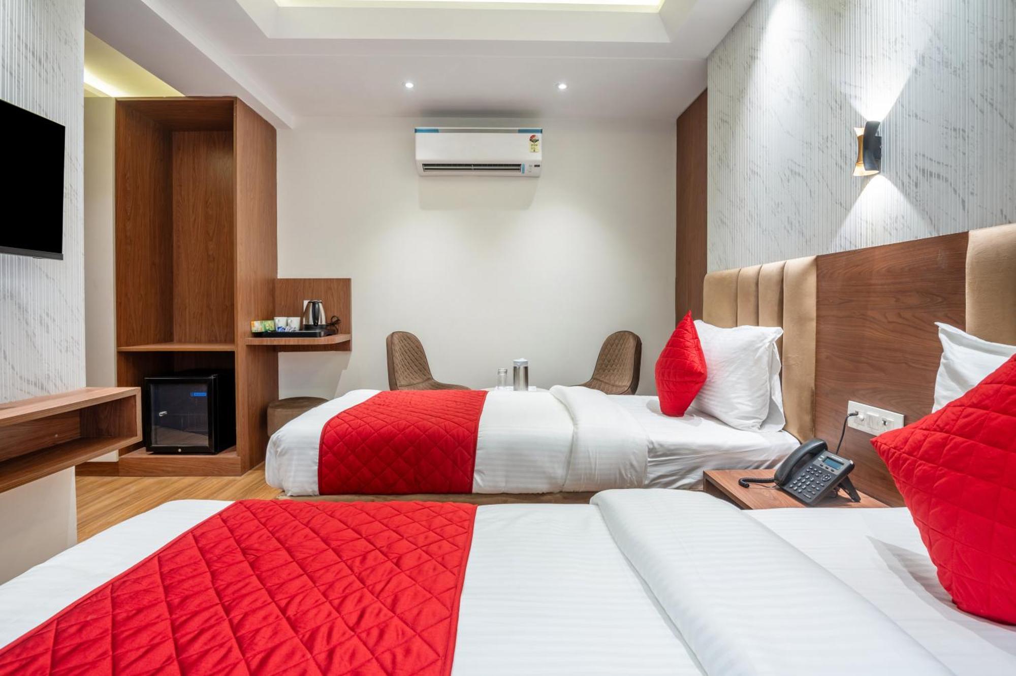 Hotel Avaas - Faiz Road Karol Bagh Δελχί Εξωτερικό φωτογραφία