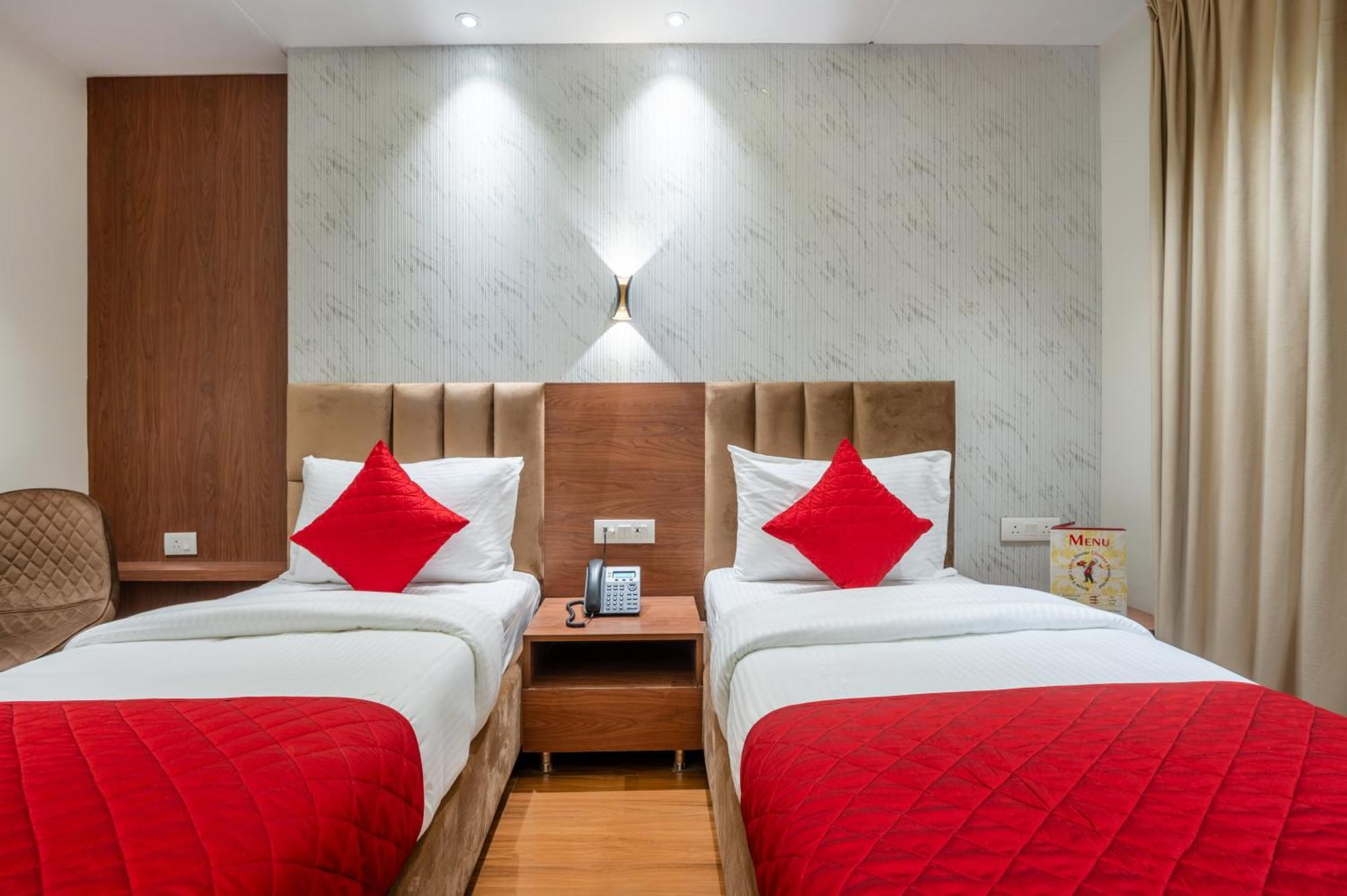 Hotel Avaas - Faiz Road Karol Bagh Δελχί Εξωτερικό φωτογραφία