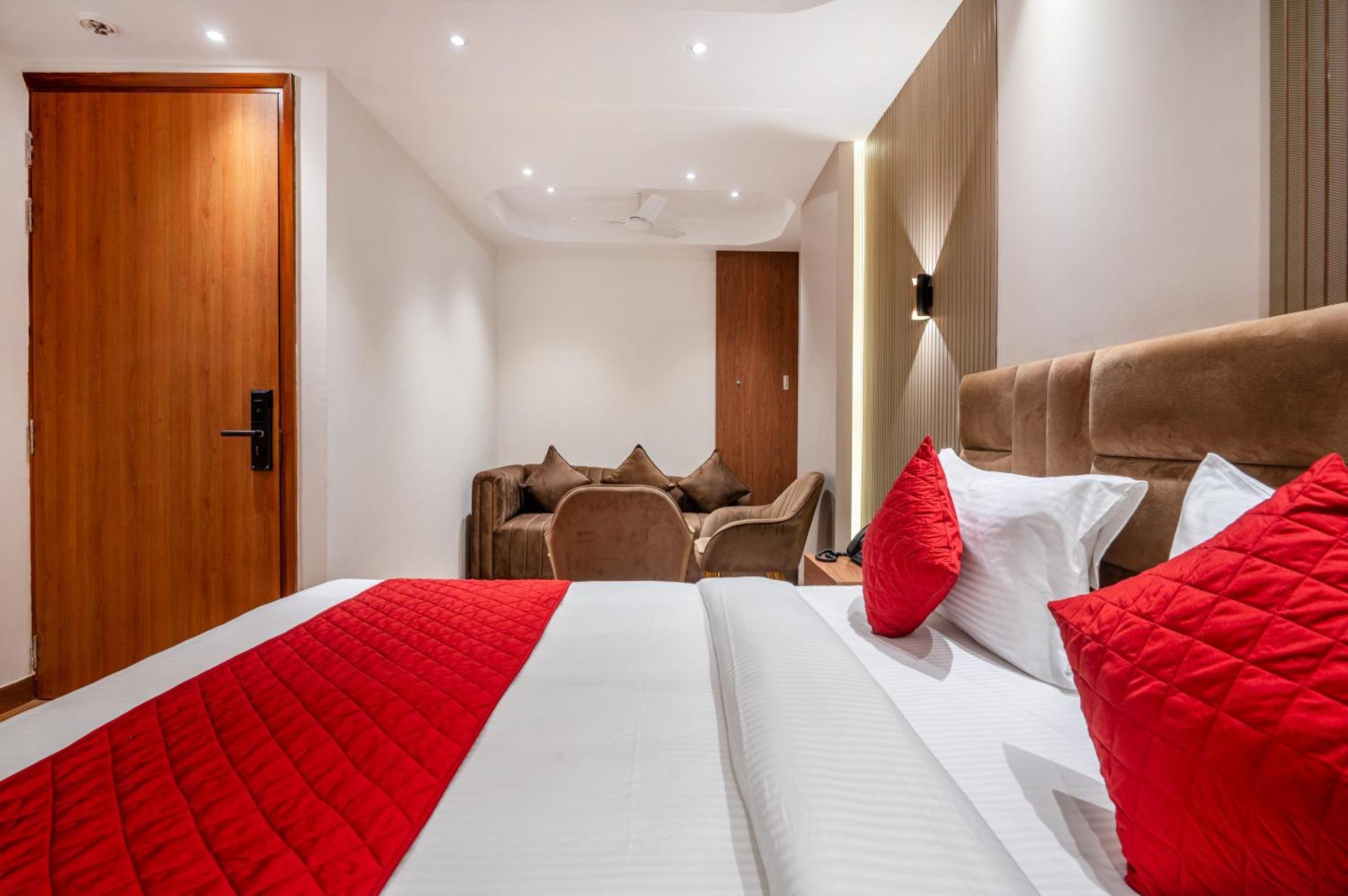 Hotel Avaas - Faiz Road Karol Bagh Δελχί Εξωτερικό φωτογραφία